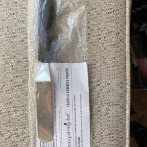 Pampered chef Small spreader